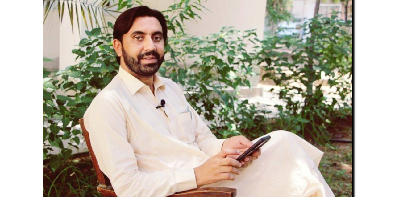 عجز و انکسار اور وضع داری کا پیکر، احسان یوسف زئی