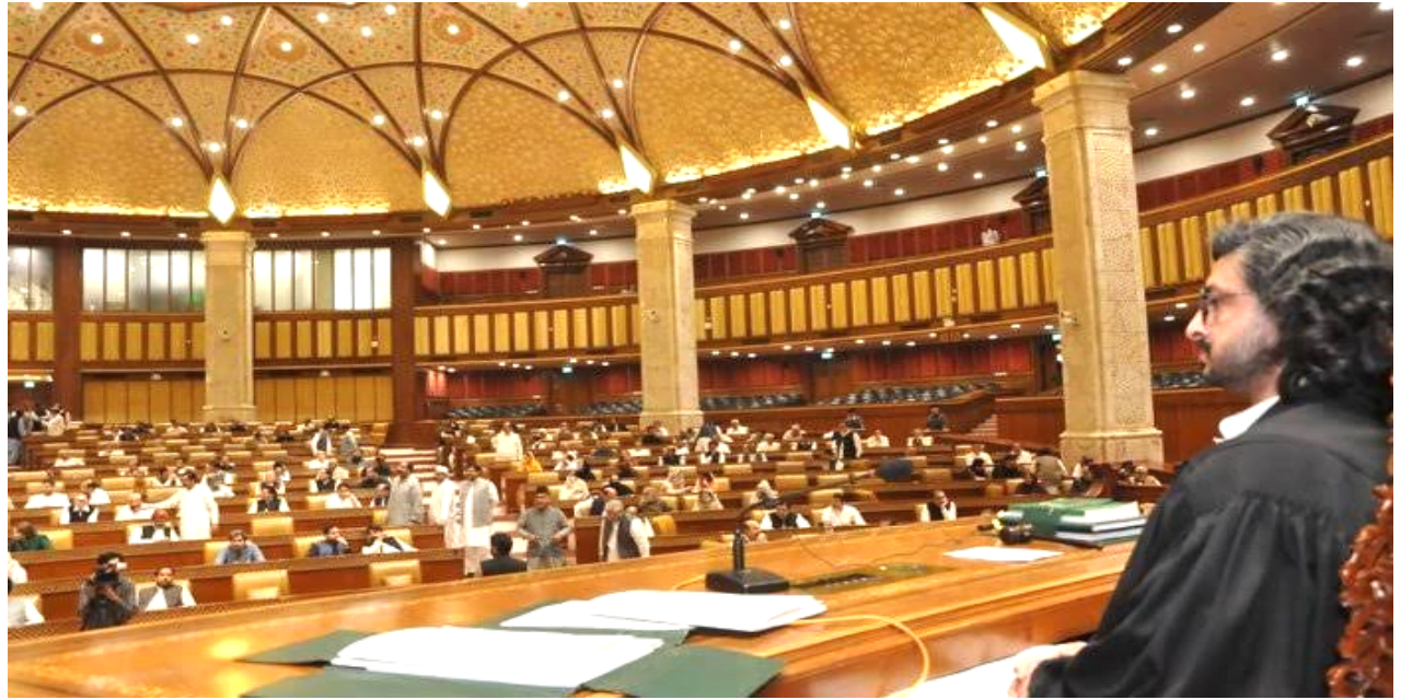 منحرف اراکین کے ڈی سیٹ ہونے کے بعد پنجاب اسمبلی میں نمبر گیم کی نئی صورتِ حال