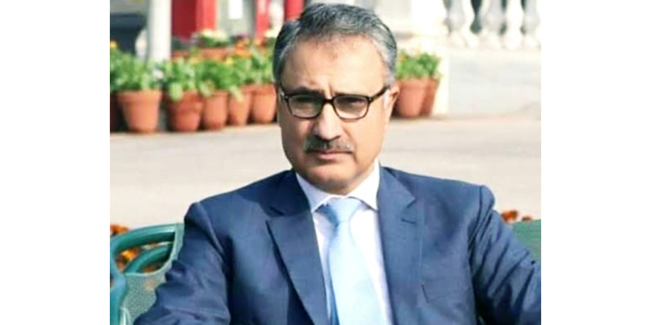 خیبر پختون خوا کے کم عمر ترین چیف سیکرٹری، ڈاکٹر کاظم نیاز