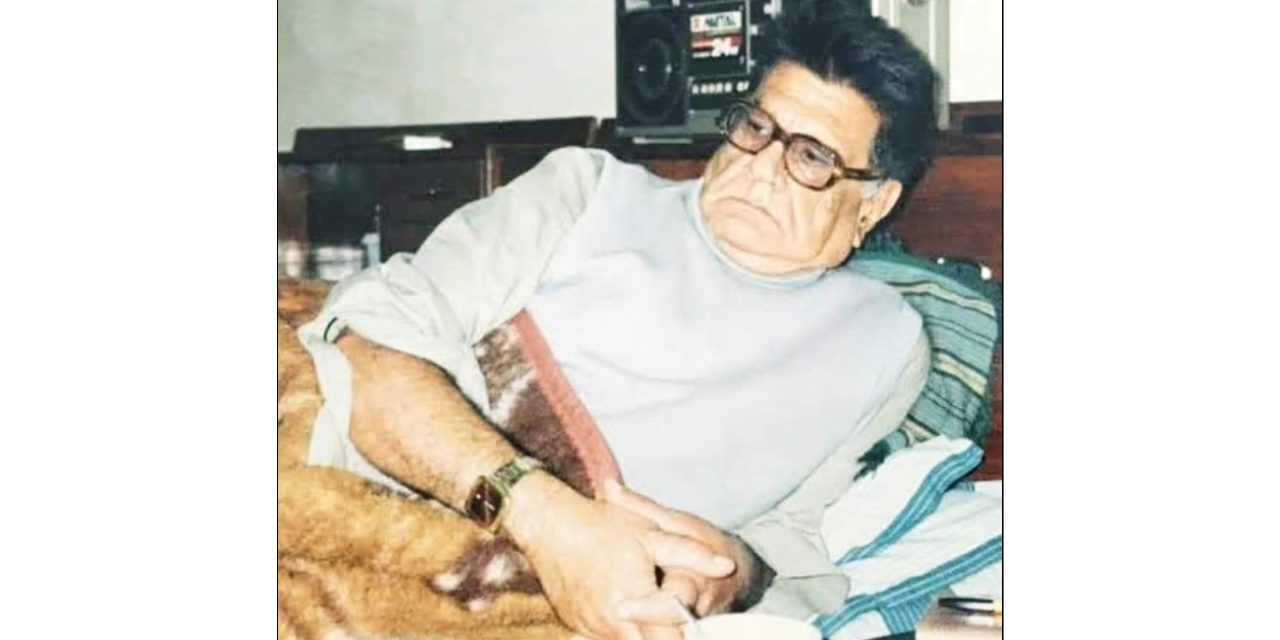 پشتو زبان کے مشہور شاعر اور فلسفی، اشرف مفتون