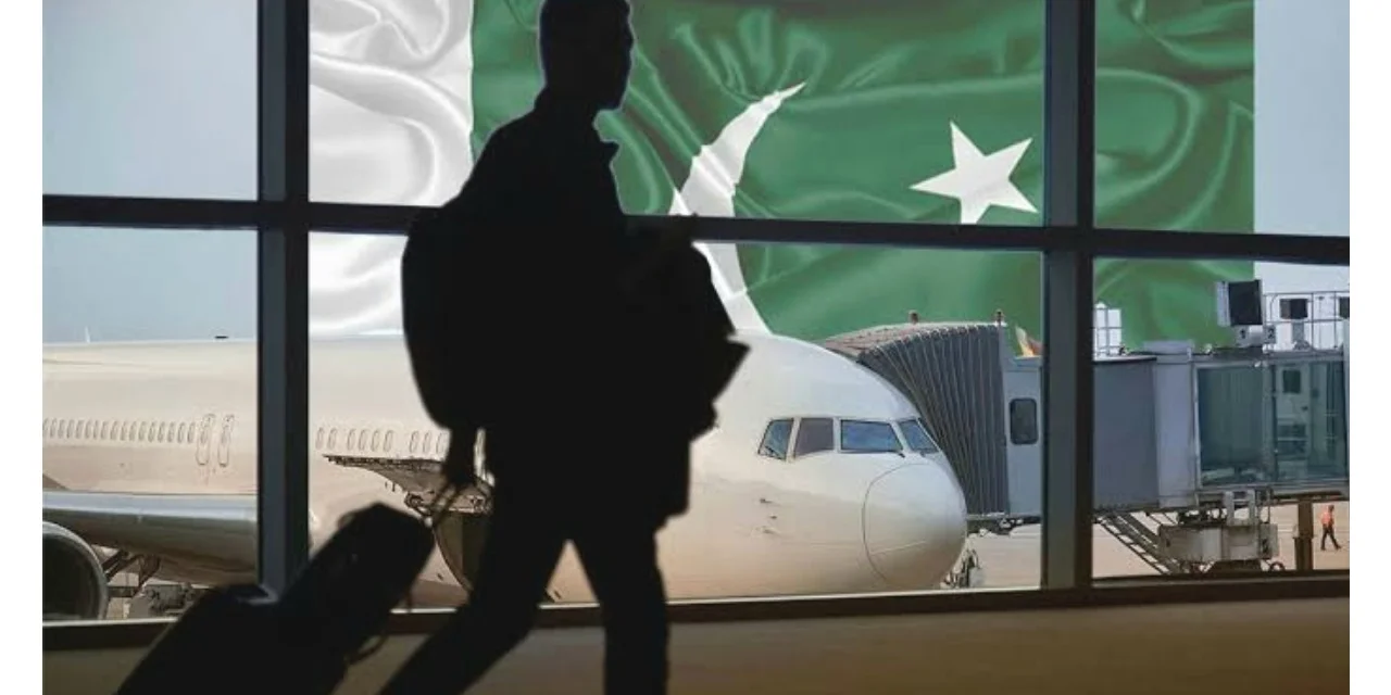 تعلیم یافتہ نوجوانوں کا ملک چھوڑنا ہمارے مسایل کا حل ہے…؟